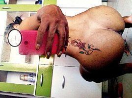 Morena bucetuda tatuada gostosa caiu na net